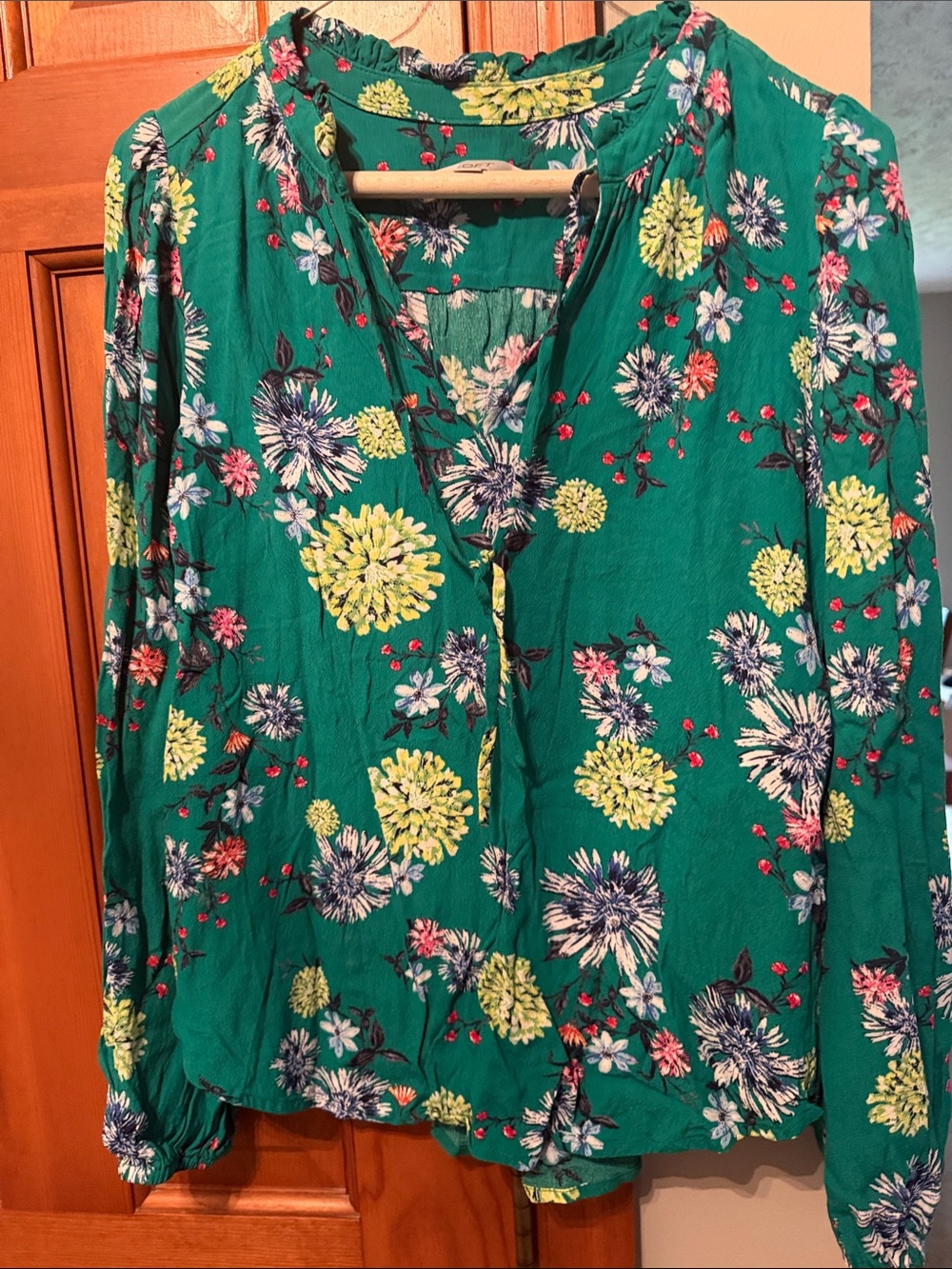 LOFT Green Floral V-Neck Long-Sleeve Blouse